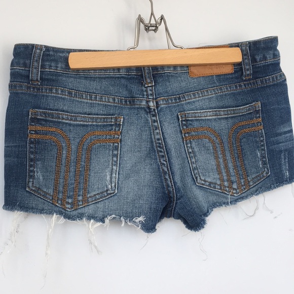 Roxy Jean shorts - Picture 2 of 5
